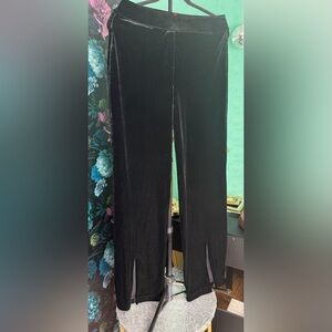 ✨SPANX Luxe Black Velvet Flair Pants